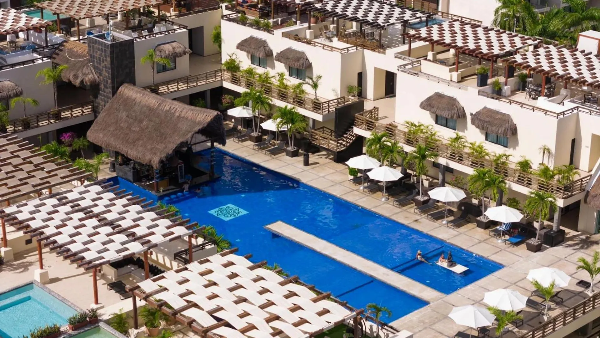 신데 델 카르멘 Departamento En Aldea Thai Con Terraza, Vista Al Mar Y Alberca Privada, Para 8 Personas 아파트